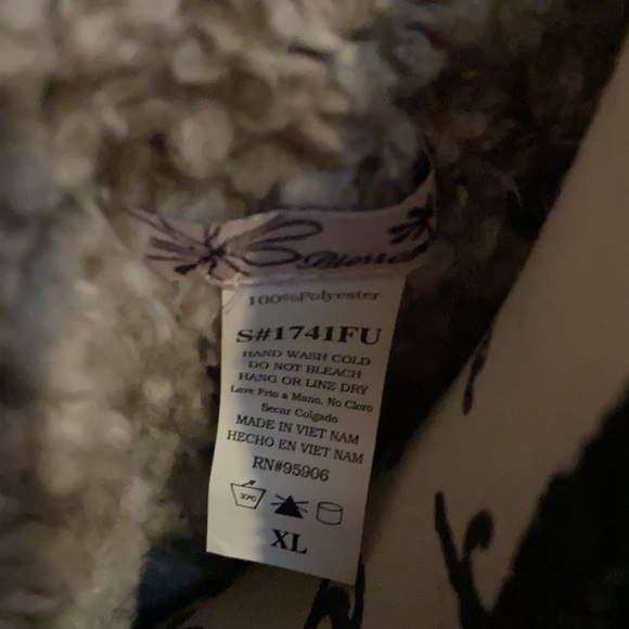 Sherpa pullover! - Picture 3 of 3